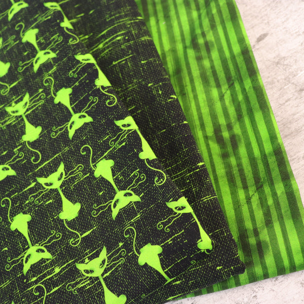 Spooky Xmas - Cats Green